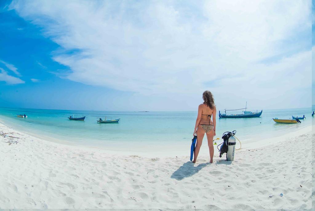 Serene Sky Guest House Thoddoo Buitenkant foto
