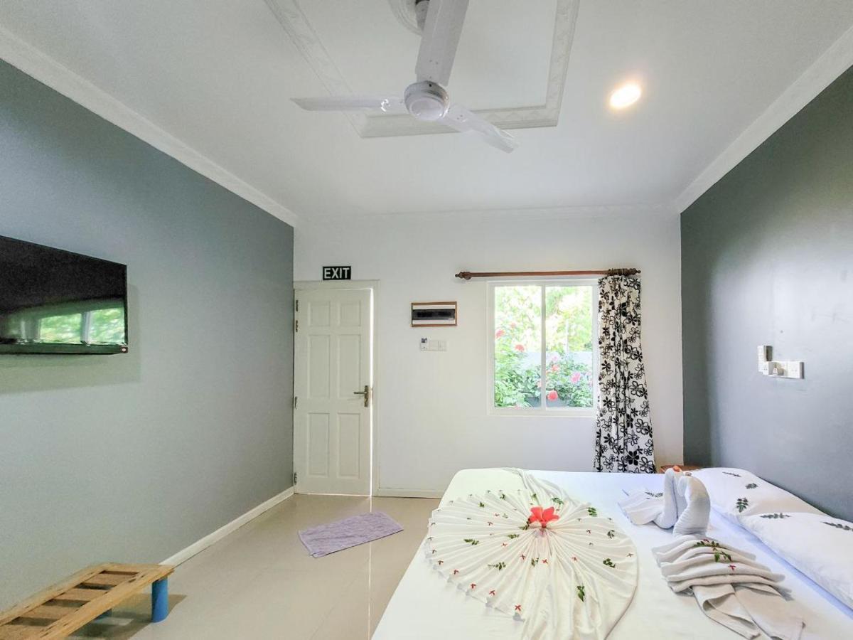 Serene Sky Guest House Thoddoo Buitenkant foto